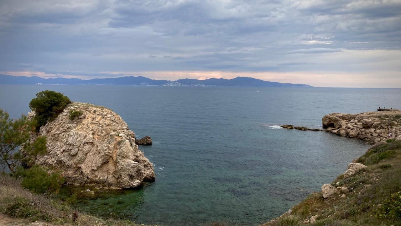 Apartamento L'Escala Exterior foto